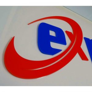 Szyldy, tablice z pleksi - 3D